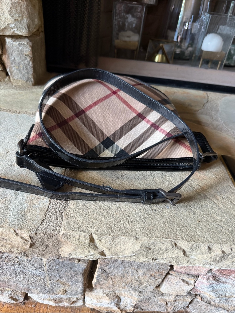 Burberry Hay Market Check Crossbody with Black Patent Trim - Picture 5 of 7